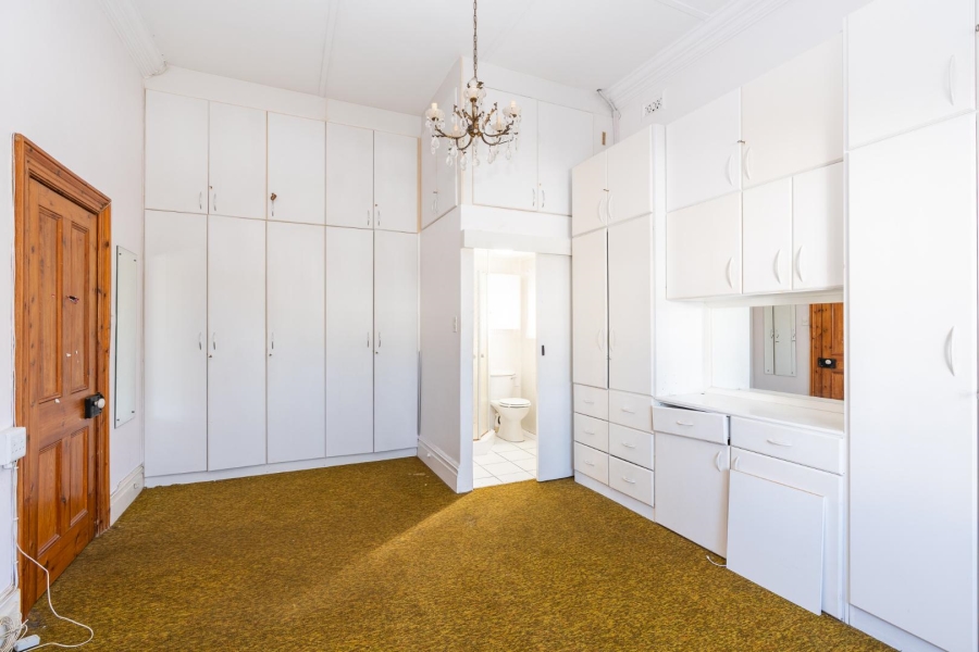 4 Bedroom Property for Sale in Bantry Bay Western Cape